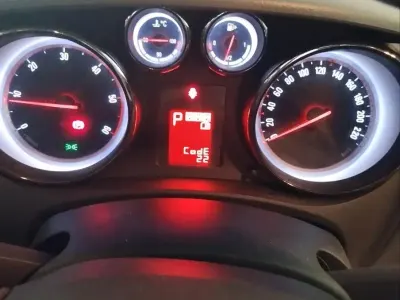 Gebraucht Opel Meriva 100 PS (73 kW) 2010 Braun Van / Kleinbus