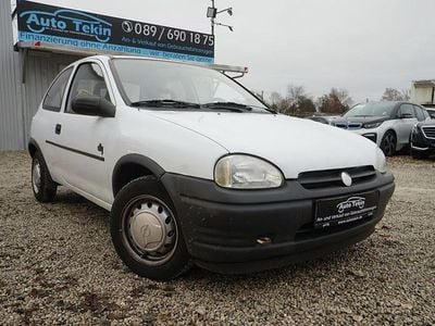 Gebraucht Opel Corsa 45 PS (33 kW) 1996 Weiß Kleinwagen