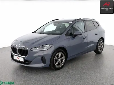Gebraucht BMW 220 Active Tourer Shadowline 170 PS (125 kW) 2022 Sparkling kupfergrau Van / Kleinbus