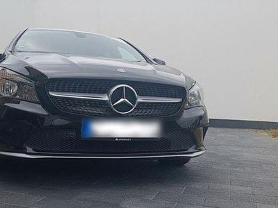 Gebraucht Mercedes CLA220 Shooting Brake Urban 177 PS (130 kW) 2017 Schwarz Kombi