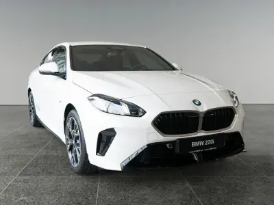 Gebraucht BMW 220 Performance 156 PS (114 kW) 2025 Weiß Limousine