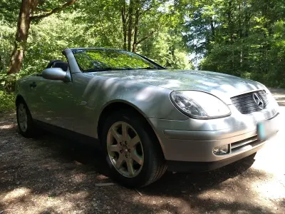 Gebraucht Mercedes SLK230 193 PS (141 kW) 1998 Silber Cabrio