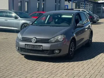 Gebraucht VW Golf VI Comfortline 122 PS (89 kW) 2009 Grau Limousine