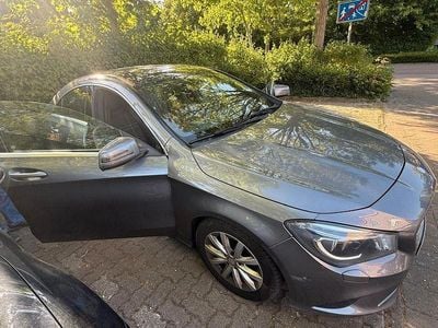Mercedes CLA180