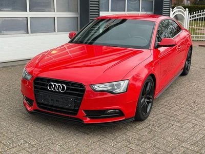 Gebraucht Audi A5 Sport 177 PS (130 kW) 2012 Rot Coupé