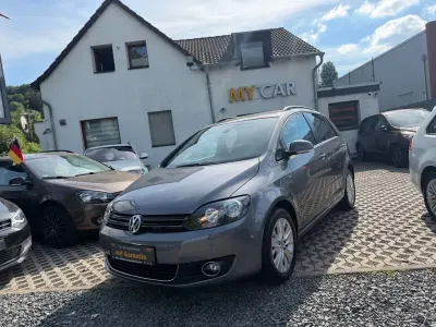 Gebraucht VW Golf VII Life 105 PS (77 kW) 2013 Grau Limousine