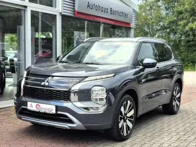 Gebraucht Mitsubishi Outlander P-HEV Top 306 PS (225 kW) 2025 Grau SUV