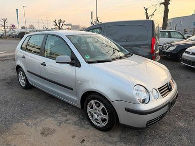 Silber Gebraucht 2003 VW Polo Limousine | 2.200 € (Etwas zu teuer)