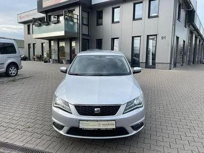 Begagnad Seat Toledo Style 125 HK (91 kW) 2015 Silver Halvkombi