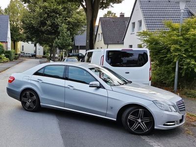 Mercedes E200