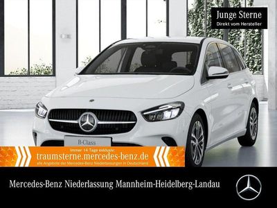 Gebraucht Mercedes B200 Progressive 163 PS (119 kW) 2025 Weiß Van / Kleinbus