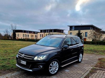 Schwarz Gebraucht 2012 VW Tiguan Trendline SUV | 12.990 € (Etwas zu teuer)