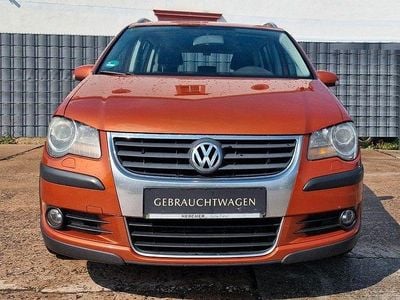 VW Touran Cross