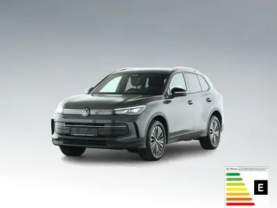Gebraucht VW Tiguan Goal 150 PS (110 kW) 2025 Grau SUV