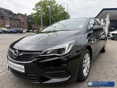 Używany Opel Astra Edition 145 KM (106 kW) 2020 Czarny Sedan/Limuzyna