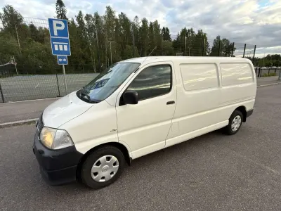 Gebraucht Toyota HiAce 95 PS (69 kW) 2010 Van