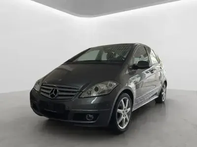 Gebraucht Mercedes A180 Avantgarde 147 PS (108 kW) 2010 Grau Limousine