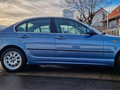 Gebraucht BMW 320 170 PS (125 kW) 2003 Blau Limousine