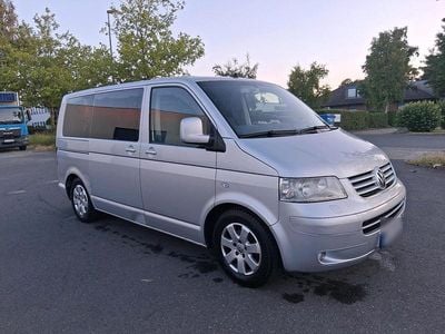 Usata VW Caravelle Highline 174 CV (127 kW) 2005 Argento Furgone