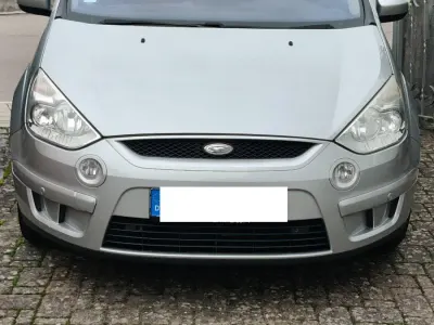 Gebraucht Ford S-MAX Titanium 140 PS (102 kW) 2008 Silber Van / Kleinbus
