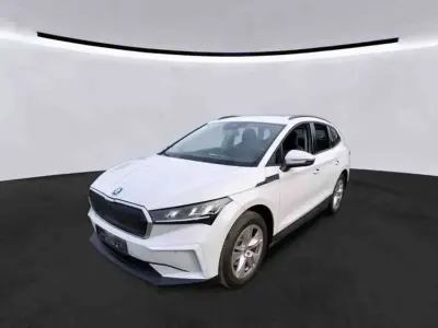 Second-hand Skoda Enyaq iV Loft 108 kW (148 CP) 2023 Alb SUV
