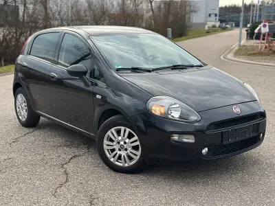 Gebraucht Fiat Punto Sport 105 PS (77 kW) 2015 Schwarz Kleinwagen