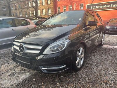 Gebraucht Mercedes B200 Sport 156 PS (114 kW) 2012 Schwarz Van / Kleinbus