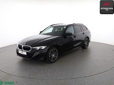 Schwarz ii Gebraucht 2022 BMW 320e Sport Line Kombi | 28.760 € (Fairer Preis)