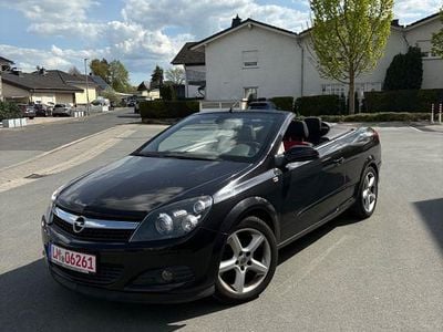 Usata Opel Astra Cabriolet 140 CV (102 kW) 2007 Nero Cabrio