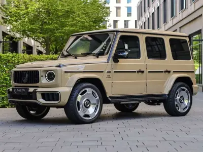 Nuova Mercedes G63 AMG Night 605 CV (444 kW) 2026 Beige SUV