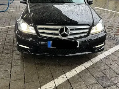 Gebraucht Mercedes C350 Elegance 306 PS (225 kW) 2013 Schwarz Limousine