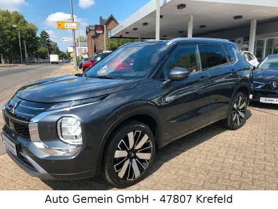 Gebraucht Mitsubishi Outlander P-HEV Top 306 PS (225 kW) 2025 Grau SUV