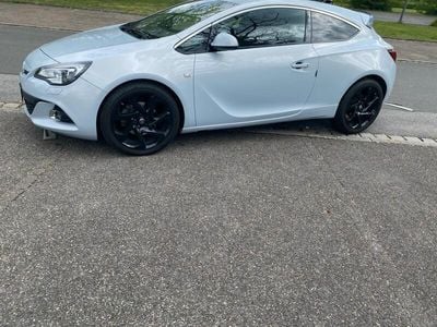 Opel Astra GTC