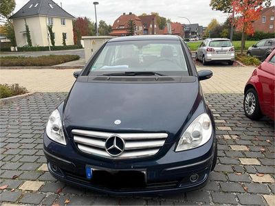 Mercedes B180