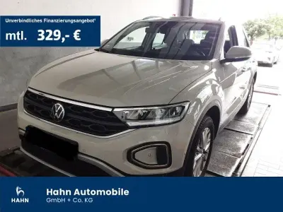 Gebraucht VW T-Roc Life 150 PS (110 kW) 2024 Ascotgrau SUV