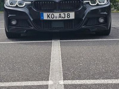 BMW 330e
