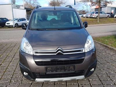 Gebraucht Citroën Berlingo Comfort 120 PS (88 kW) 2016 Grau Van / Kleinbus
