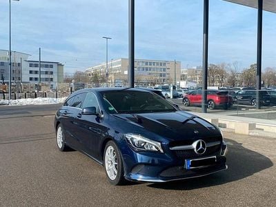 Gebraucht Mercedes CLA200 Shooting Brake 136 PS (100 kW) 2019 Blau Kombi