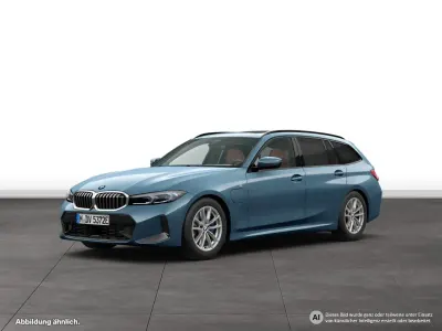 Gebraucht BMW 330e M Sport 292 PS (214 kW) 2025 Blau Kombi