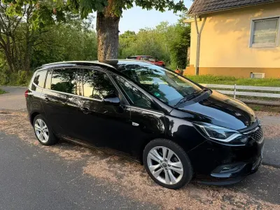 Gebraucht Opel Zafira Business Edition 170 PS (125 kW) 2016 Schwarz Van / Kleinbus