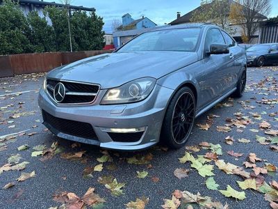 Mercedes C63 AMG