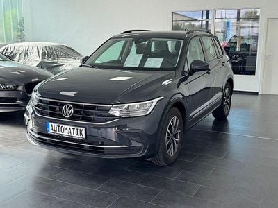 Grau Gebraucht 2022 VW Tiguan Life SUV | 26.450 € (Fairer Preis)