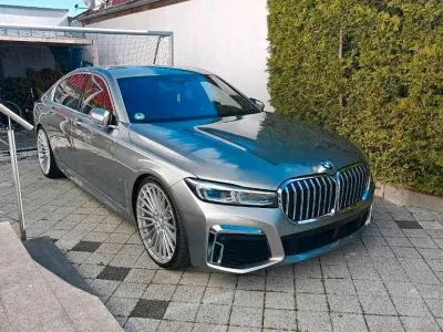 Gebraucht BMW 740 M Sport 320 PS (235 kW) 2019 Grau Limousine