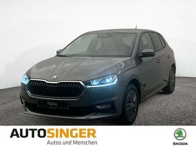Graphitegrau metallic Gebraucht 2024 Skoda Fabia Drive Kleinwagen | 19.440 € (Fairer Preis)