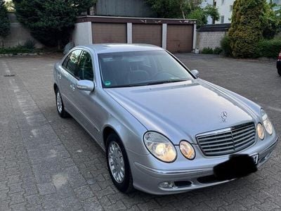 Mercedes E240