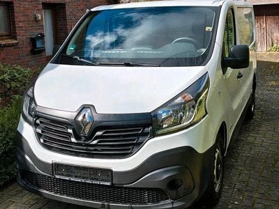 Usado Renault Traffic 125 HP (91 kW) 2017 Branco Monovolume