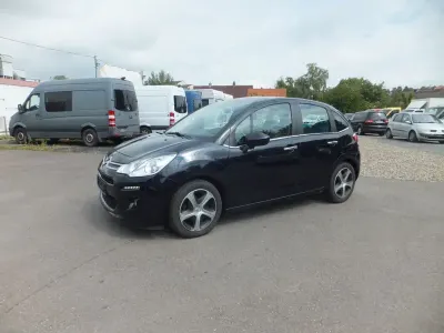 Gebraucht Citroën C3 SELECTION 82 PS (60 kW) 2016 Schwarz Limousine
