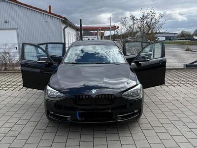 Gebraucht BMW 116 Sport Line 116 PS (85 kW) 2014 Schwarz Kleinwagen