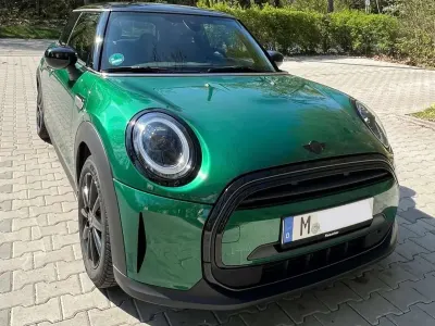 Gebraucht Mini Cooper Classic 136 PS (100 kW) 2022 Grün Kleinwagen