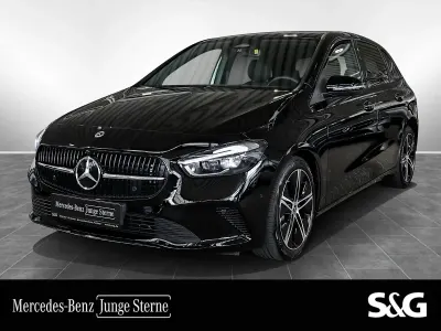 Gebraucht Mercedes B200 Night 163 PS (119 kW) 2025 Unilack nachtschwarz Kleinwagen